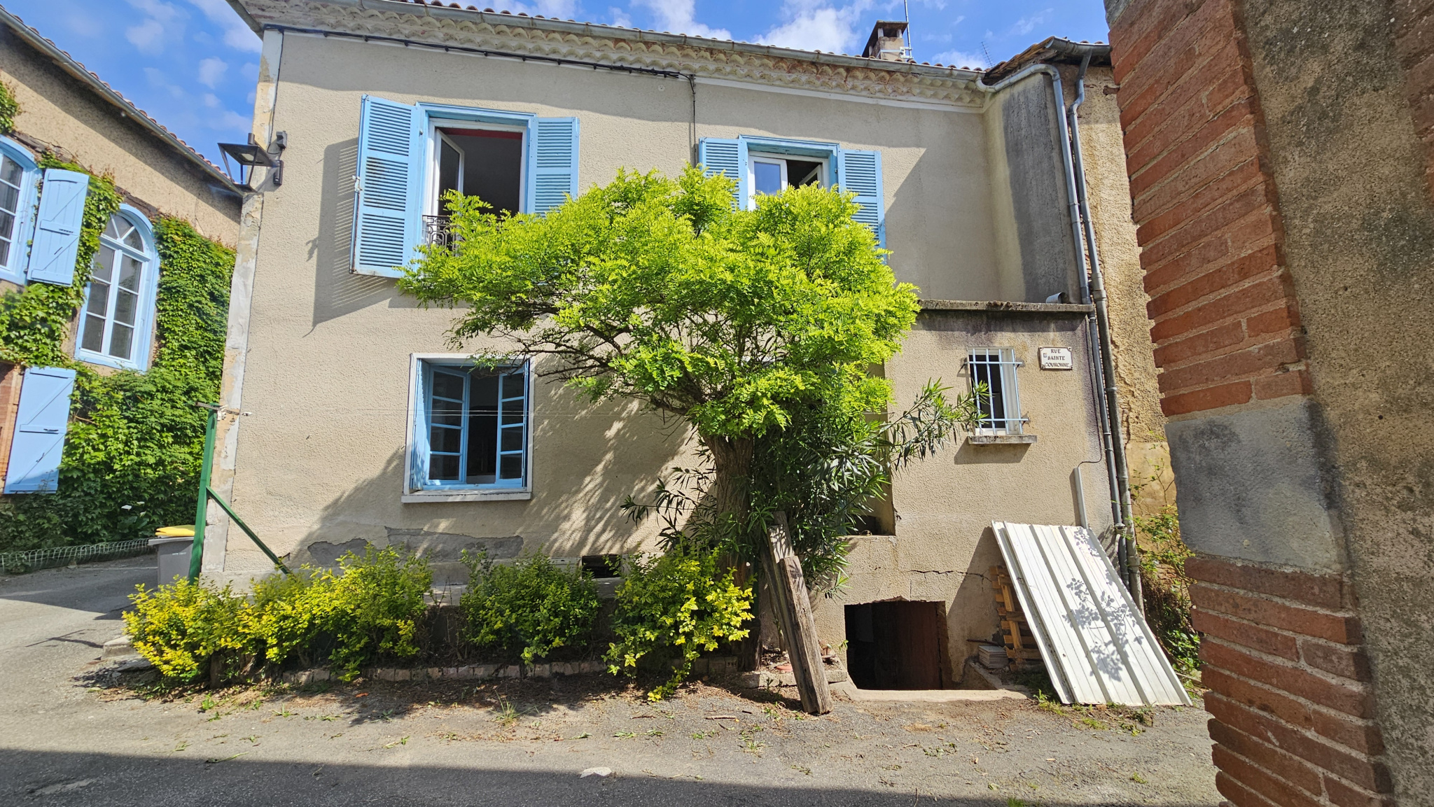 MAISON  MITOYENNE T4 -97 M2 HABITABLES / CENTRE VILLE